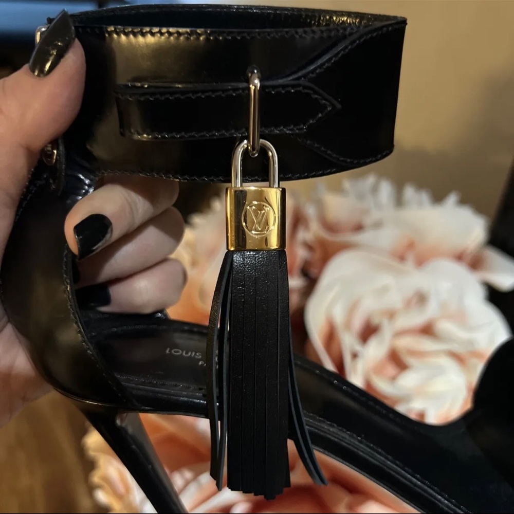 Louis Vuitton Black Leather Tassel Ankle-Strap Stiletto Heels - Picture 5 of 13
